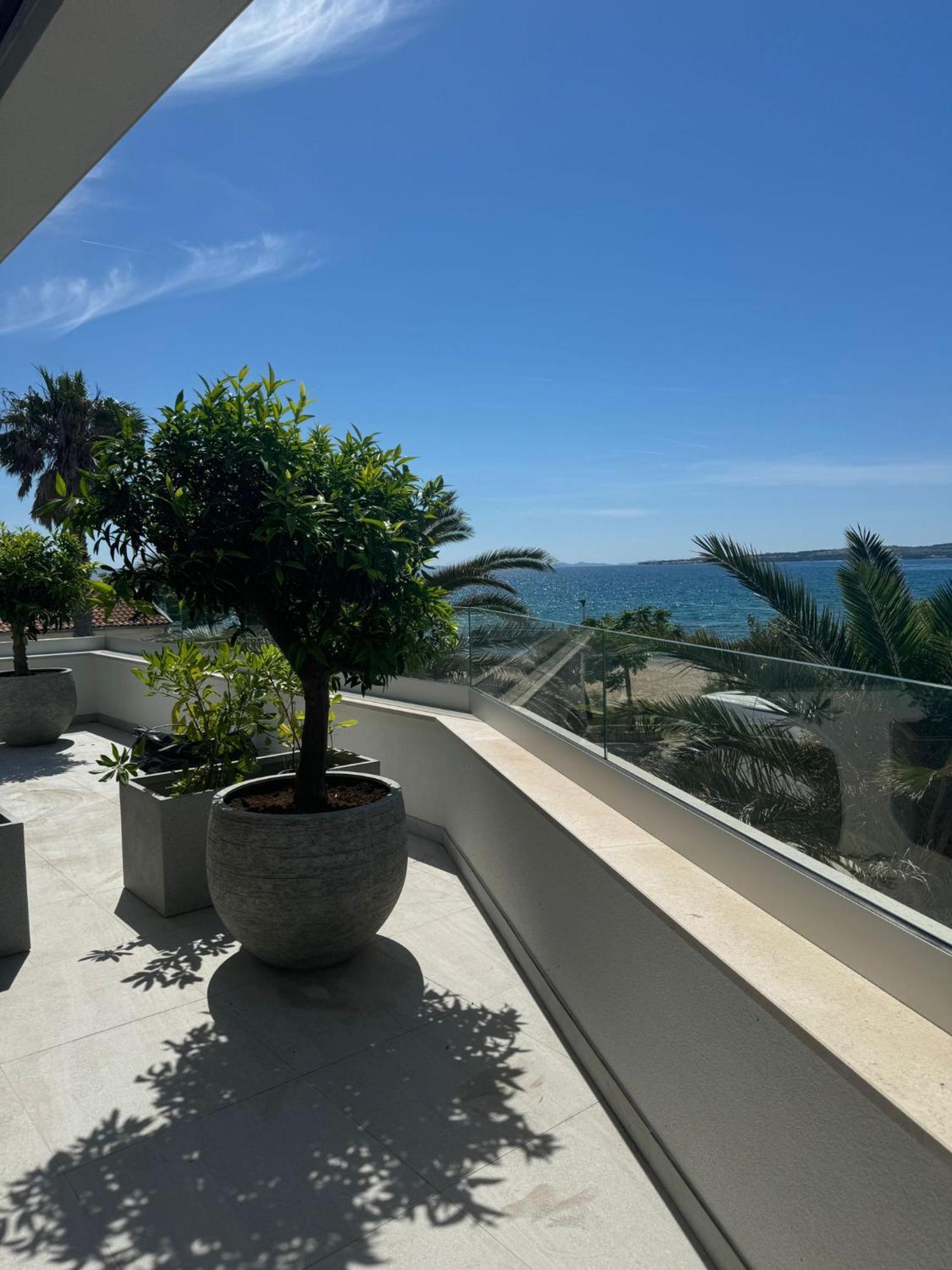 Apartments Dernaj 维尔 外观 照片